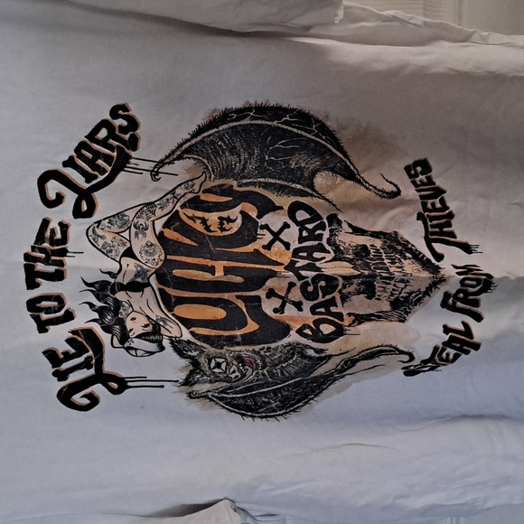 Cult of Individuality White Graphic Tee with Skull & Wings Accent - Picture 2 of 5